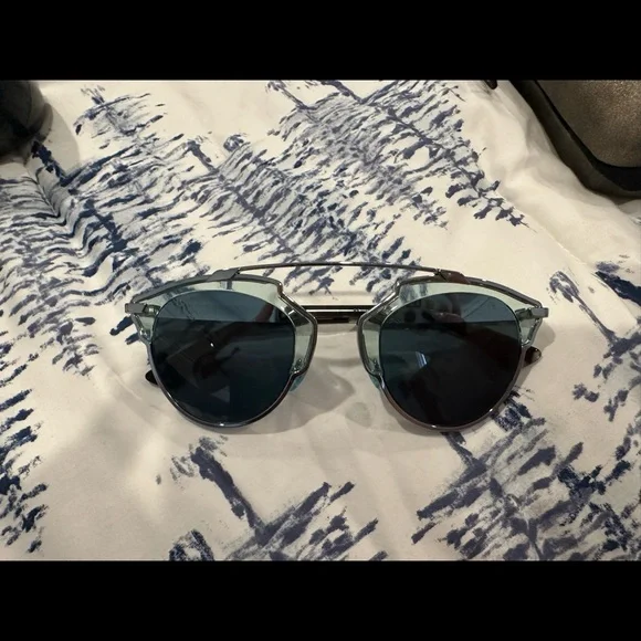 Dior So Real Sunglasses in Light Blue/Havana. 100% authentic & lightly worn - Picture 2 of 4